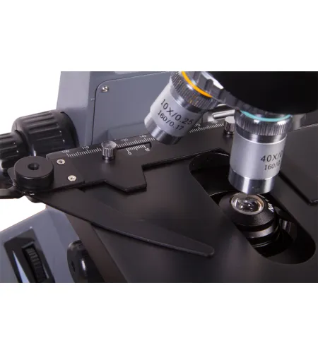 Levenhuk 740T Trinokulārais microskops