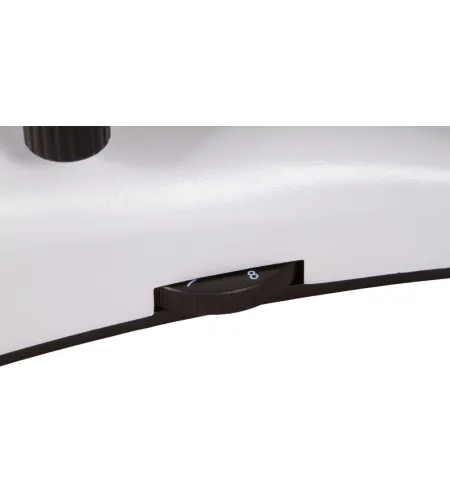 „Levenhuk MED 25T&ldquo;, trinokulinis mikroskopas