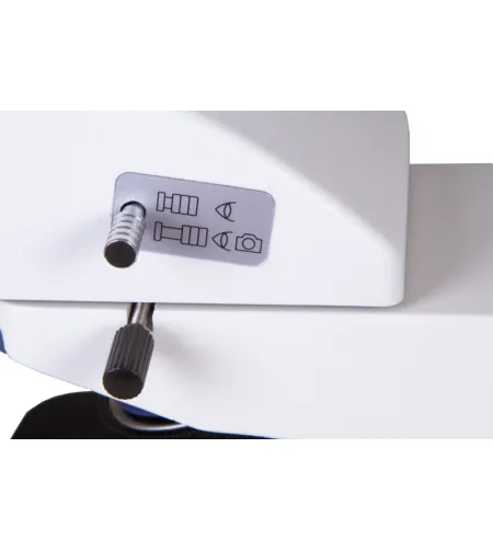 Levenhuk MED D30T skaitmeninis trinokulinis mikroskopas