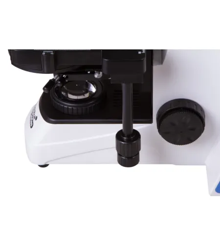 Trinokulārais mikroskops, Levenhuk MED D45T LCD digitālais