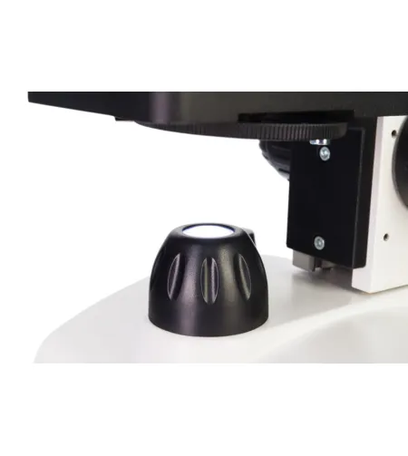 Mikroskopas Discovery Femto Polar su knyga