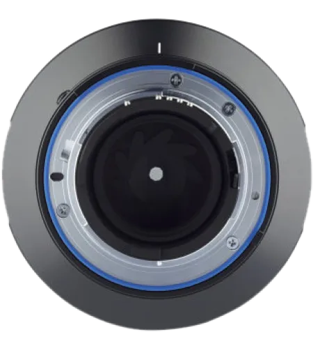 Zeiss Milvus 135mm f/2.0 Nikon F (ZF.2)